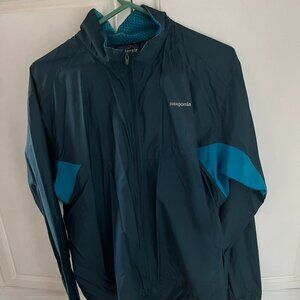 New Patagonia super lightweight windbreaker
